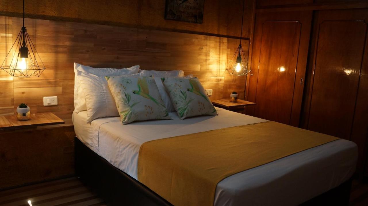 El Jardin De La 10 Hotel Medellín Eksteriør billede