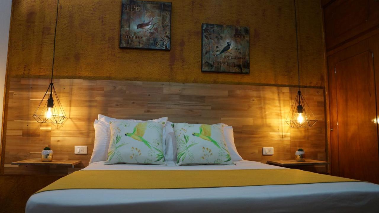 El Jardin De La 10 Hotel Medellín Eksteriør billede