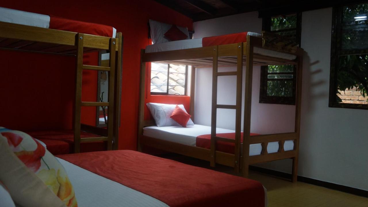 El Jardin De La 10 Hotel Medellín Eksteriør billede