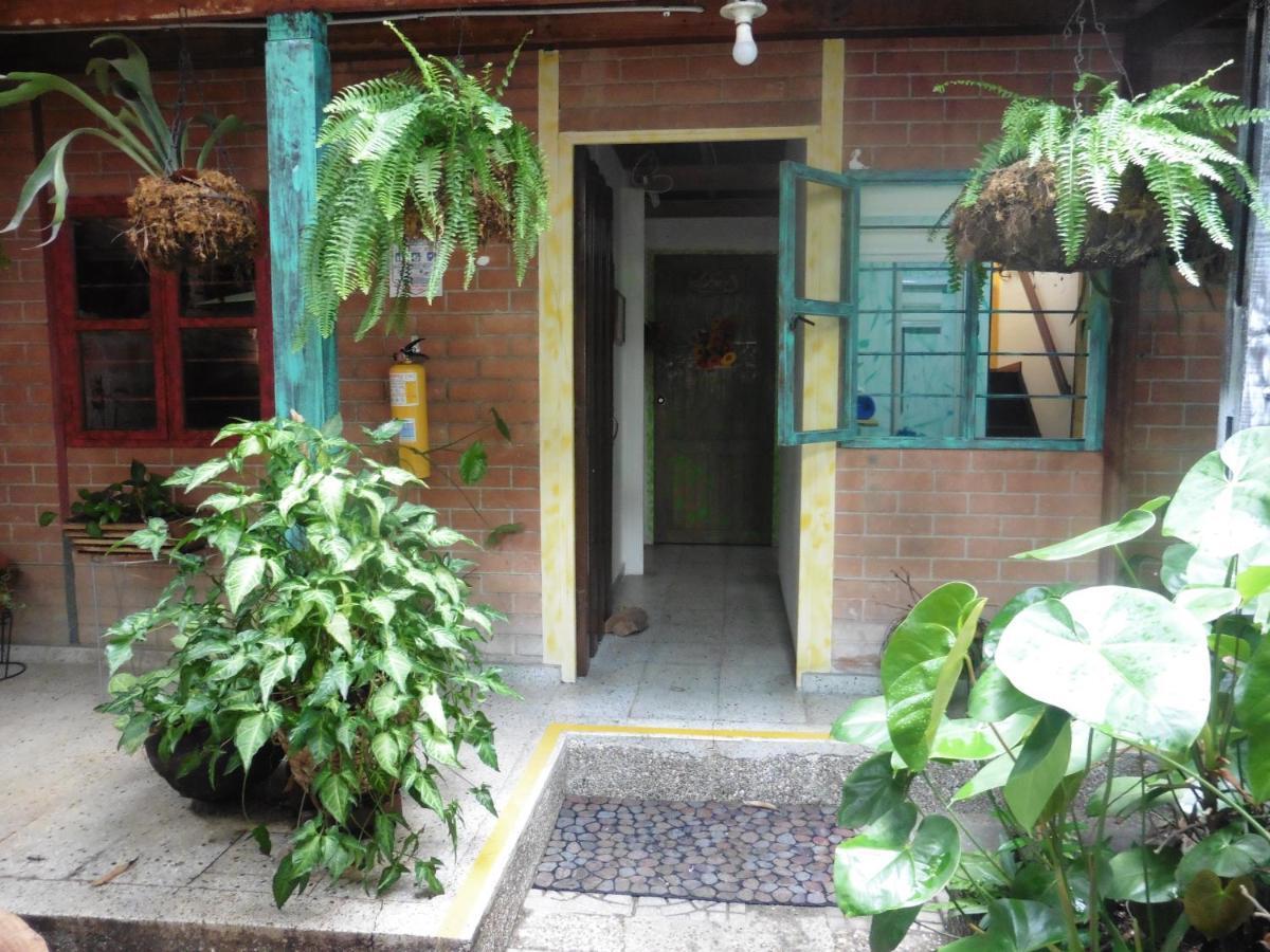 El Jardin De La 10 Hotel Medellín Eksteriør billede